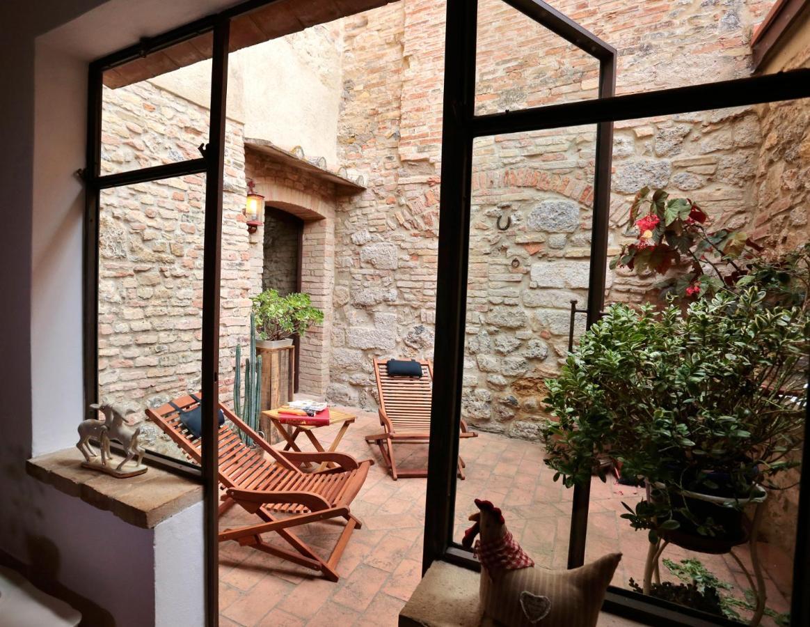 Corte Dei Guelfi San Gimignano Exterior photo